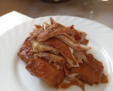 Foto del paso 8 de la receta: Pollo estofado con chocolate y yuca