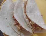 Foto del paso 7 de la receta: Tacos de huevos con jitomate y cebolla🍅🧅