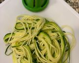 Foto del paso 4 de la receta: Espaguetis de zucchini en salsa boloñesa 🍝