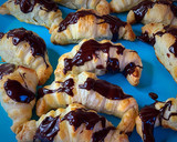 Foto del paso 5 de la receta: Cruasanes de mantequilla con chocolate