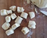 Foto del passaggio 4 della ricetta Pasta lievitante fatta con il lievito di birra 🌷