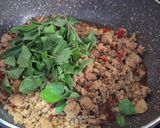 Foto langkah ke 4 dari resep Thai Chicken Basil.