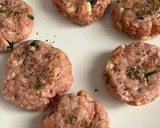 Foto del paso 2 de la receta: Keftedes 🇬🇷 : mini hamburguesas griegas en airfryer, con patatas asadas