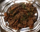 Une image de l'étape 12 de Bœuf aux girolles et persil.
