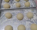 Foto langkah ke 4 dari resep Donat Super Empuk.