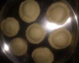 A picture of step 7 of #kachodi gujiya.