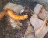 Foto langkah ke 1 dari resep Sup Ikan Gabus Sederhana.