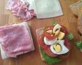 Foto del paso 3 de la receta: Sándwich de jamón, queso y lechuga