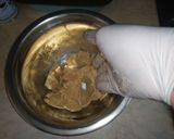 Φωτογραφία βήματος 2 της συνταγής Γλυκό snack με βρώμη, σοκολάτα, σταφίδες και φουντούκια