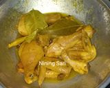 Foto langkah ke 2 dari resep Ayam Goreng Telur.