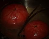 Une image de l'étape 2 de Tomate confite entière en sirop vanillé, coulis de poivron et olives confites.