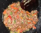 Foto langkah ke 4 dari resep Tumis Kentang Kornet Pedas.