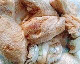 A picture of step 4 of Honey, soy sauce crispy chicken.