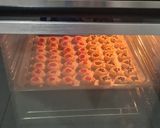 Foto langkah ke 3 dari resep Cheese Thumbprint Cookies.