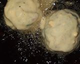 A picture of step 5 of Patata wada.