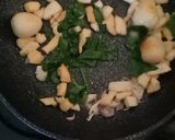 Foto langkah ke 4 dari resep MPASI : Bubur kangkung tahu telur puyuh (6 bln).