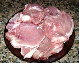 Foto del paso 1 de la receta: Chuletas de cerdo a la cerveza en disco de arado