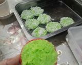 Gambar langkah 6 resipi Kuih lopes versi kukus.