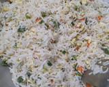 சைனீஸ் மிக்ஸ்டு பிரைடு ரைஸ் ரெசிபி ஸ்டேப் 3 புகைப்படம்