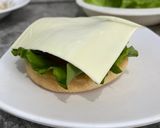 Foto langkah ke 4 dari resep Burger Ayam 🤍✨.