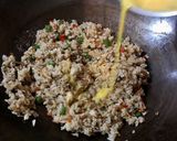 Foto langkah ke 4 dari resep Nasi Goreng (Bumbu Instan).