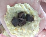 Foto langkah ke 3 dari resep Bola-bola Pisang Cokelat.