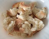 Foto del paso 1 de la receta: Pudin de pan viejo