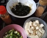 Foto langkah ke 1 dari resep Sup Miso Tahu Jepang.