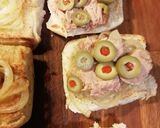 Foto del paso 4 de la receta: Bocados ricos sobre pan lactal para festejar la vida! 🍾🥂