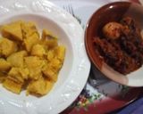 A picture of step 2 of Boiled Ripe Plantain with Egg and Cow Skin (Kpomo) Sauce.