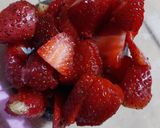 A picture of step 2 of Strawberry ice-cream.