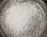 A picture of step 1 of Sabudana Khichdi.