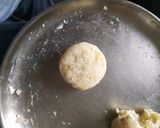 A picture of step 7 of Mini pizza burger.