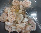 A picture of step 1 of Prawns masala.