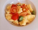 Foto del passaggio 8 della ricetta Cappelletti al Formaggio