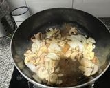 Foto langkah ke 3 dari resep Creamy Chicken Mushroom.