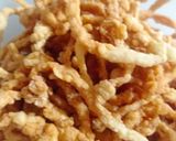Foto langkah ke 5 dari resep Jamur Enoki Goreng Kriwil.