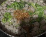 Foto langkah ke 8 dari resep Sop Tahu Bakso.