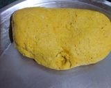 A picture of step 4 of Leftover Rice Paratha.