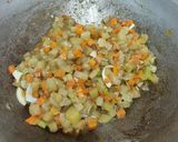 Foto langkah ke 3 dari resep Isian Currypuff / Karipap Pusing / Pastel / Risol.
