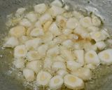 પનીર મોમોસ (Paneer Momos Recipe In Gujarati) રેસીપી સ્ટેપ3ફોટો
