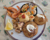 Foto del paso 1 de la receta: Un plato de entremeses variados y muy económicos También se le puede llamar entreteniments