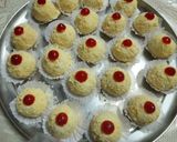 A picture of step 4 of Kancha golla Bengal sweet.