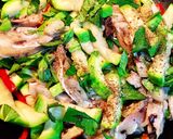 Hình bước làm 2 của món Bầu Xào Giò Thủ