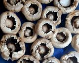 Mozzarellával töltött gombafejek recept fázis 1 fotója