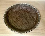 Foto langkah ke 5 dari resep Double Chocolate French Silk Tart / Pie.