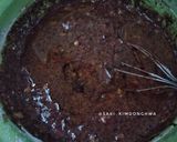 Foto langkah ke 5 dari resep Banana Moist Chocolate Cake.