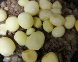 Foto del paso 1 de la receta: Patatitas con carne picada