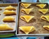 Foto langkah ke 5 dari resep Pastry lipat.