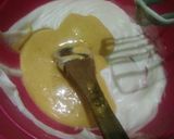 Foto langkah ke 5 dari resep Hokkaido Chiffon Cupcake.